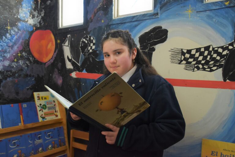 Estudiante nancagüina del SLEP Colchagua se enfrentará en la final de concurso nacional de lectura a viva voz
